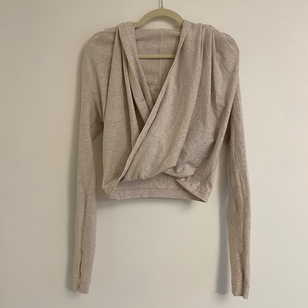 Lululemon sweatshirt